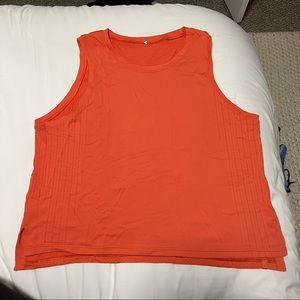 Lululemon train to be tank